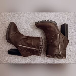 Brown Ankle Boots with Zipper